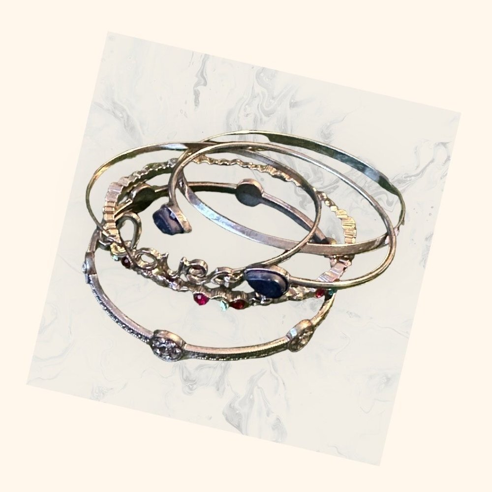 5/$20 Bundle of 5‎ Bangle Bracelets